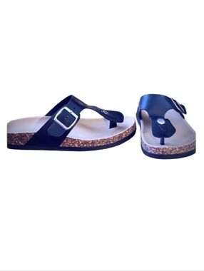 Forever Link SZ 6 Black Slide-On Thong Sandals